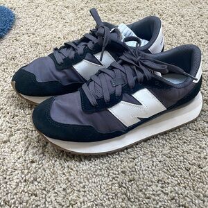 Women’s size 8.5 new balance